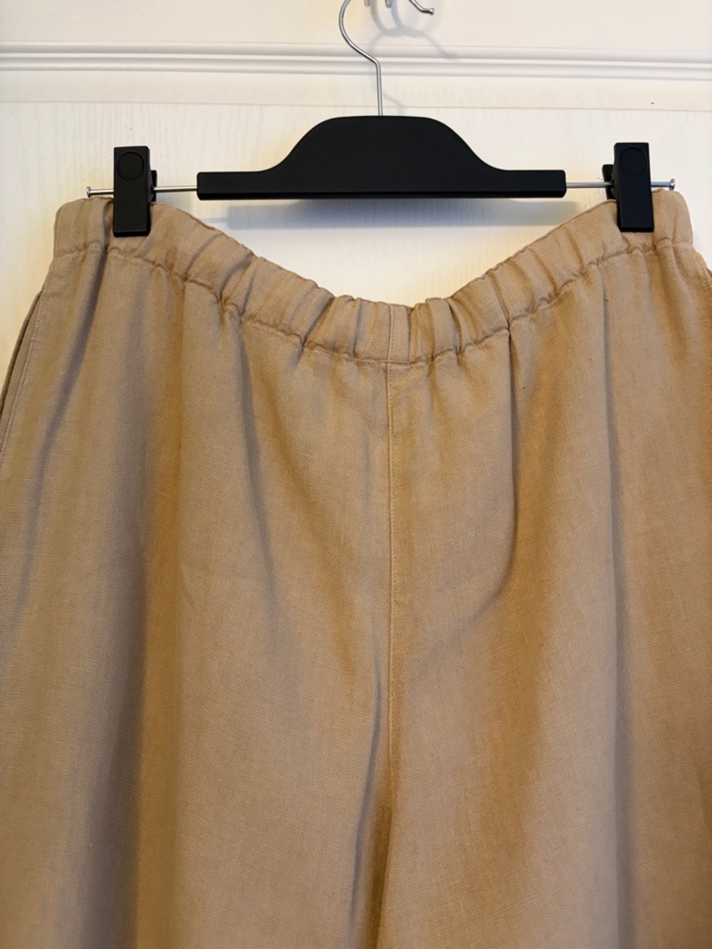 Raquel Allegra Taupe Drawstring Capris - Picture 8 of 11
